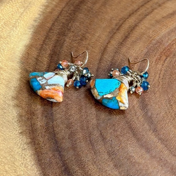 Copper Spiny Oyster Turquoise Gemstone Cluster Earrings - Picture 3 of 3